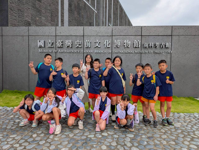 LINE_ALBUM_20250926 校外文化體驗_藝然掘然_251014_78.jpg